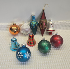 10 Plastic Christmas Tree Ornaments Indoor Decoration Ornate Intricate Hanging