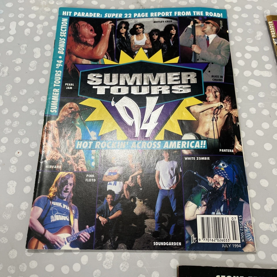 Hit Parader x 3 Nov 93 - July/Sept. 1994 Magazine Woodstock A Special Tribute - Image 2 of 4