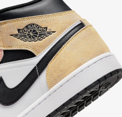 Nike Air Jordan 1 Mid SE size13 DEADSTOCK  NEW NEW Nike Air Jordan 1 Mid SE Black White Sail/Taxi Men main image 4
