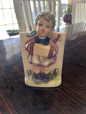 Hummel Like Pottery Planter. Relpo #2025. 6''. Girl With Accordion. Multi Color. 