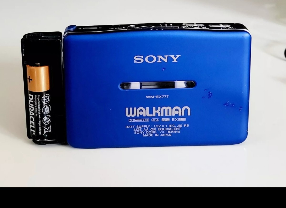 SONY CASSETTE PLAYER WALKMAN WM-EX777ブルー SONY 1993年 カセットウォークマン WM-EX777 - YouTube