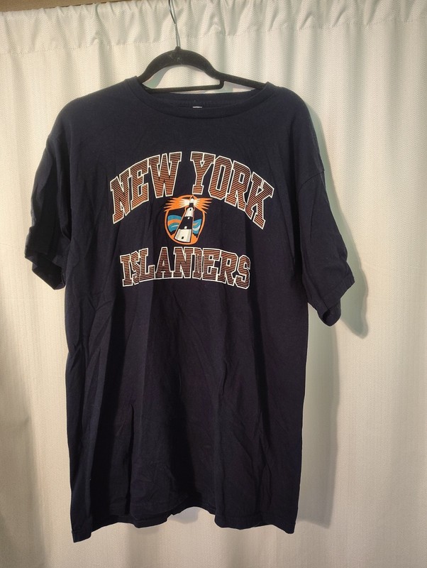 New York Islanders Size L Shirt Blue 84