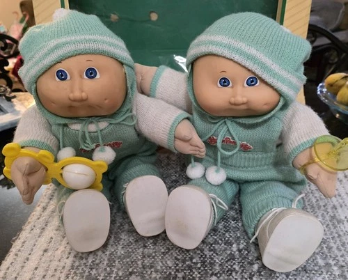 1985 Coleco Cabbage Patch Kids Twin Boys Limited Edition Green Outfits No Hair