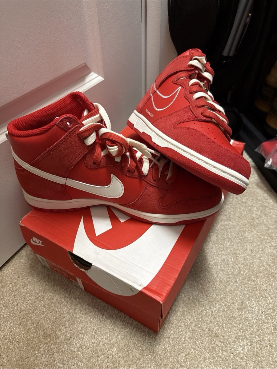 Size 11 - Nike Dunk SE High First Use Pack - University Red for