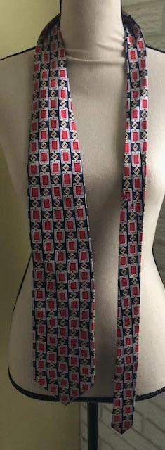 Corbata para hombre Cintas roja geométrica extra larga 61" 100 % seda resistente a las manchas ~ usada en excelente estado~ Foto 2 de 4