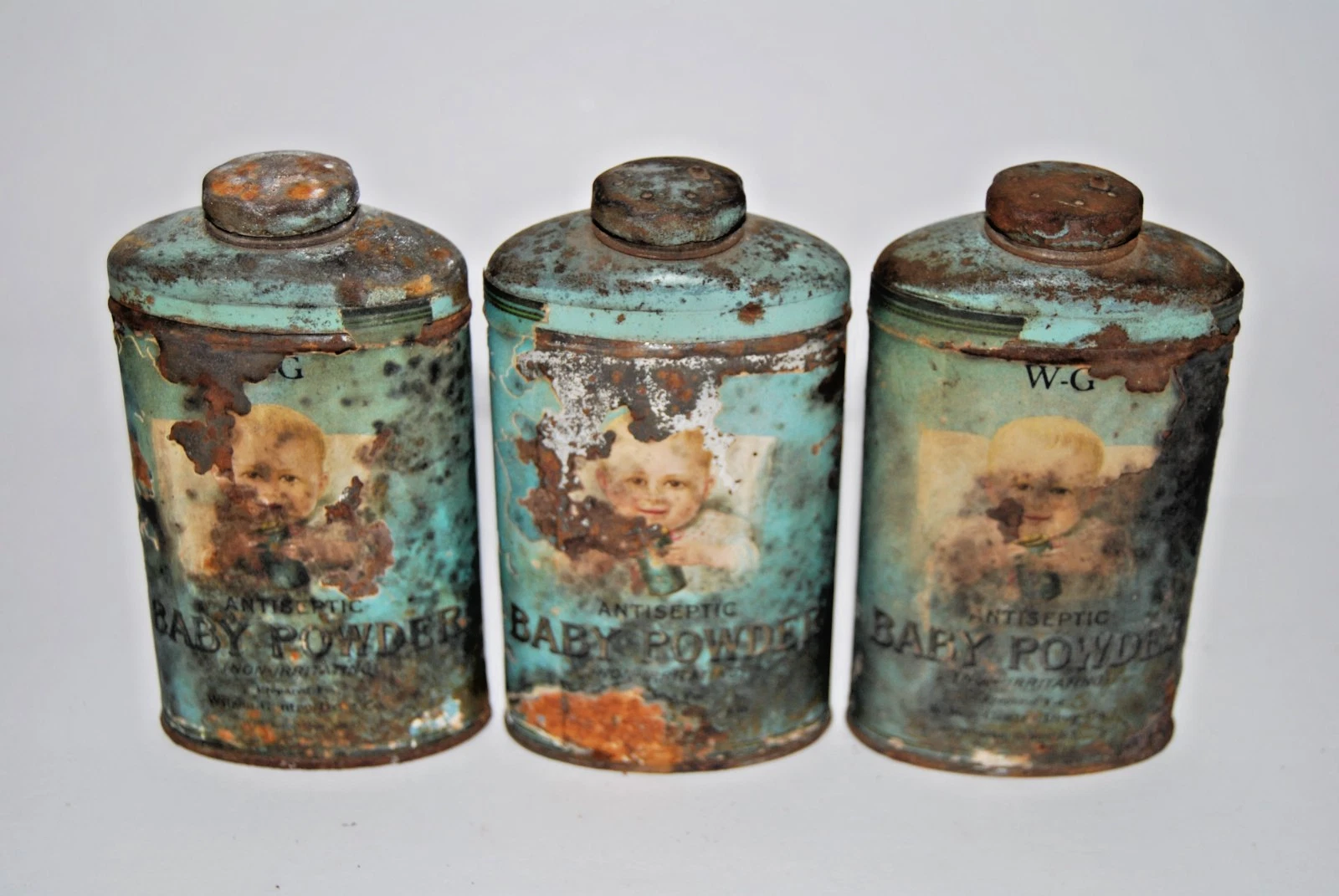 Lot of 3 Vintage W-G Antiseptic Baby Powder Tins Mid-Century Pharmacy Prop
Opens in a new window or