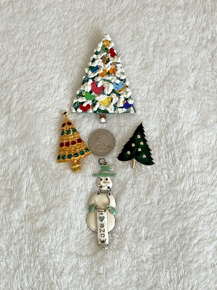 Fun Lot of 4 Vintage & Handmade Christmas 3 Tree Pins & 1 Snowman Charm - Image 3 of 4