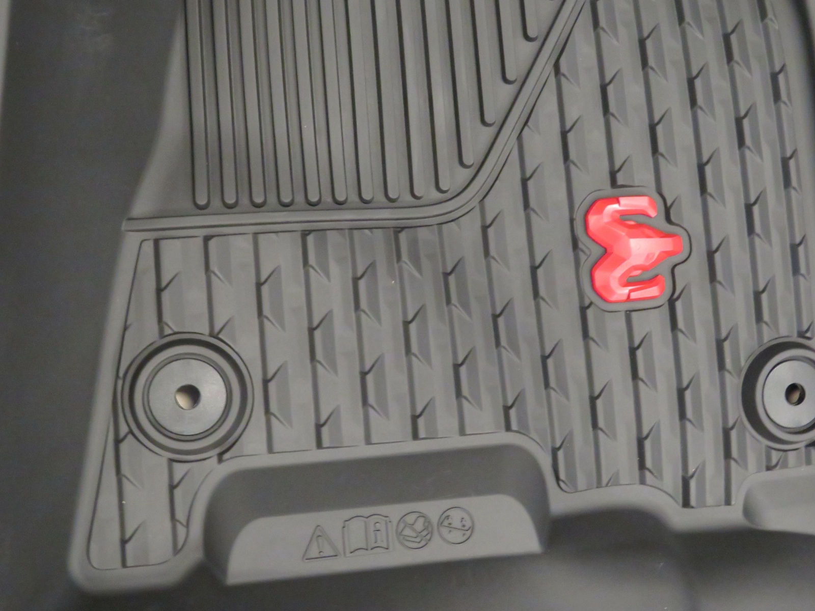 RAM 1500 TRX TREX RED RAMS HEAD CREW CAB ALL WEATHER FLOOR MATS NEW