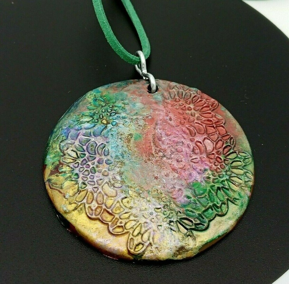 Green - Quirklets Handpainted Clay Pendant Necklace 08