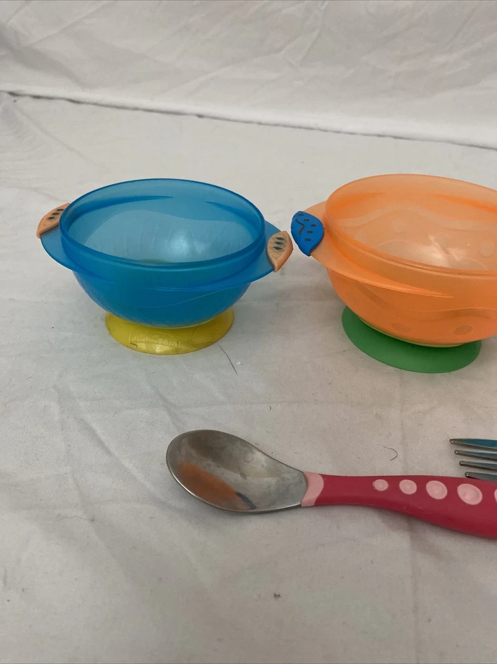 Cuencos Munchkin naranja y azul para niños pequeños paquete de 3 y cuchara, tenedor ☼ Foto 2 de 4