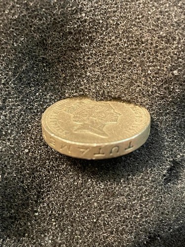 1991 £1 One Pound Coin Queen Elizabeth ll "Decus Et Tutamen Error" Upside Down - 第 3/3 張圖片
