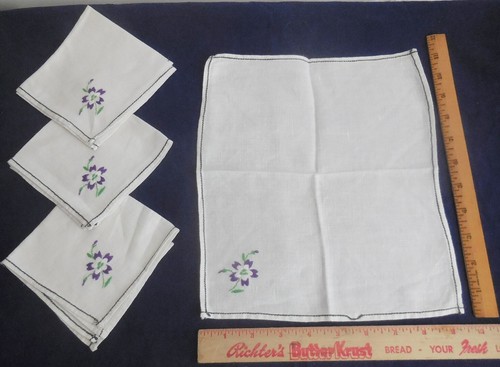 Vintage bestickte kleine zierliche 30x30" Mittagessen Tischdecke mit 4 passenden Servietten - Bild 3 von 11