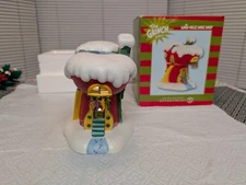 Retired Department 56 The Grinch Who-Ville SHOE SHOP in Original box