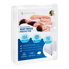 Luxurious Mattress Protector   Waterproof  Bed Bug Resistant Cover