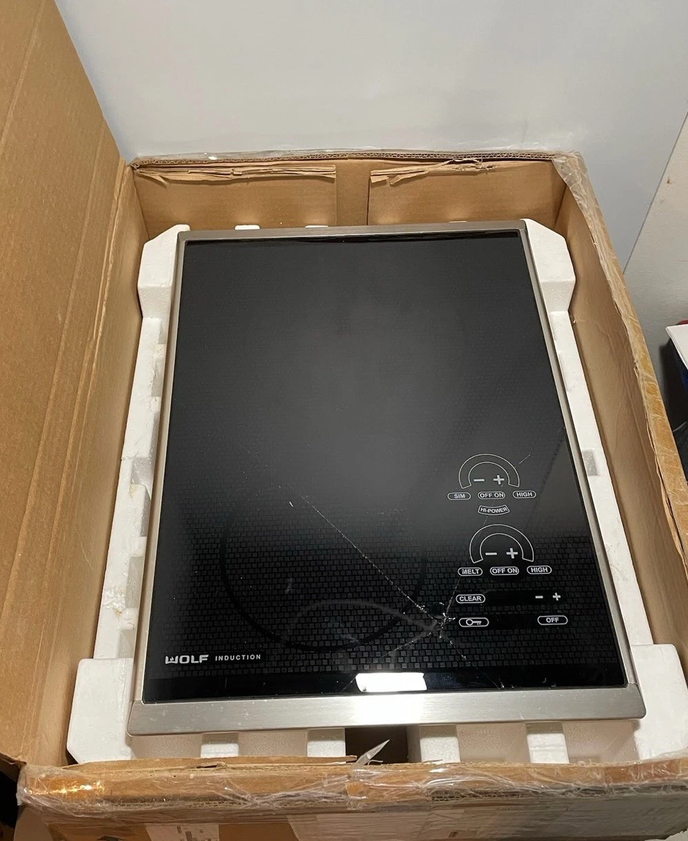 Wolf Induction CT15I/S Black Two Burner Induction Cooktop 15” FOR PARTS ONLY!