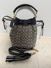Secchiello con coulisse firmato COACH 2 vie spalla