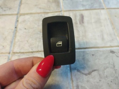 BMW 3 Touring E91 Schalter für Fensterheber hinten rechts 6935534 21054307