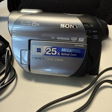 DCR-DVD308 Sony Handycam DVD Camcorder 25x Optical Zoom Bag Bundle Needs Battery
