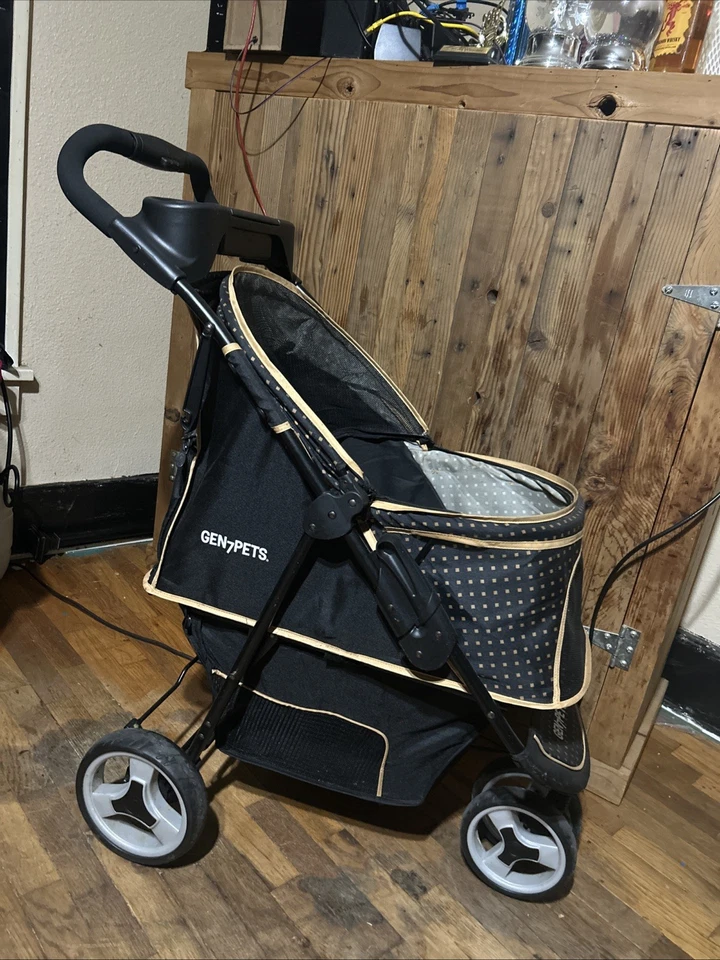 Gen 7 Pet Stroller Undercarriage Cup Holders Sun Visor Storage Locking Wheels - Image 3 of 4