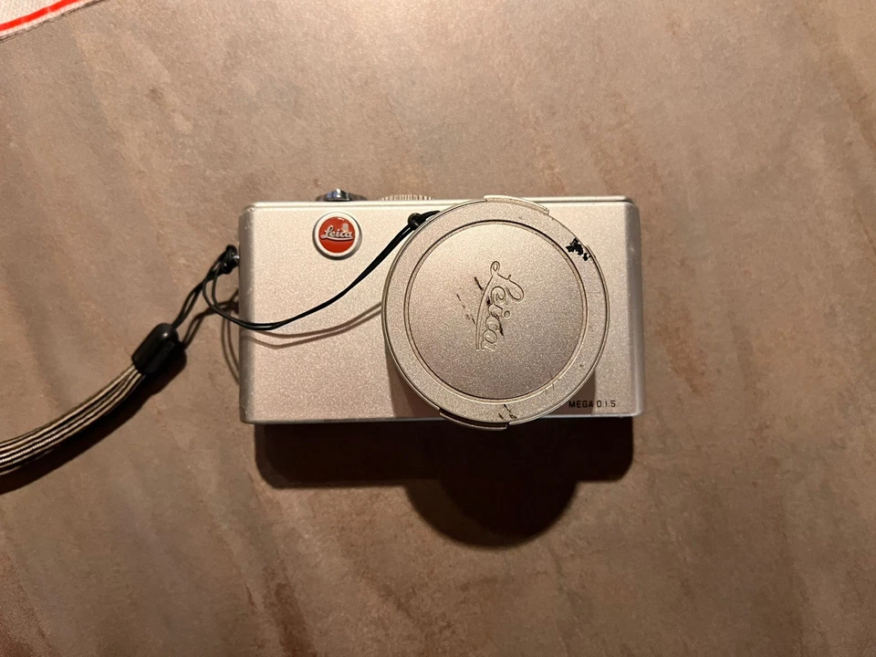 Leica D-Lux 2 DC Vario-Elmarit 2,8-49 6,3-25,2 ASPH OVP silber - Bild 3 von 3