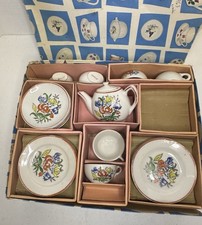 VTG Japanese Children's 14 Piece Hand Painted Porcelain Tea Set