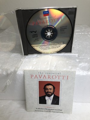 The Essential Pavarotti, Luciano Pavarotti CD Decca Disc WITH CASE VERY GOOD.