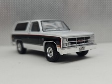 Custom made 1/64  Greenlight 1983 GMC JIMMY SIERRA 4X4 BLAZER SQUARE BODY  CHEVY