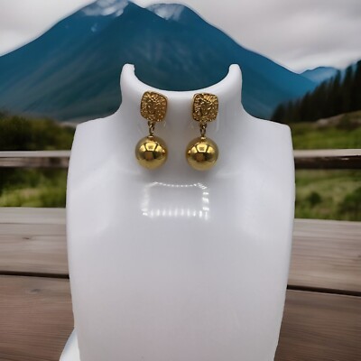 Vintage Lion Hallmark Copyright Gold Tone Ball Earrings