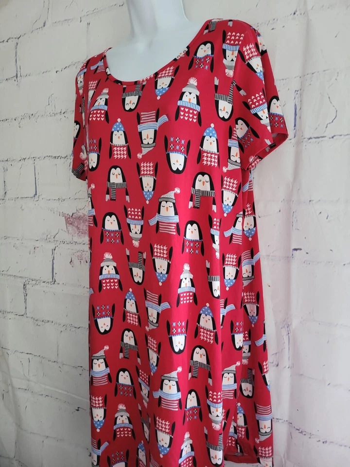 Camisa para dormir Secret Treasures Christmas Holiday Penguins talla pequeña manga corta Foto 4 de 4