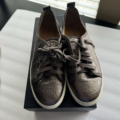 Corso Como Shoes Sneakers Size 8 Simona Pewter Pebbled Texture Leather Lace Up