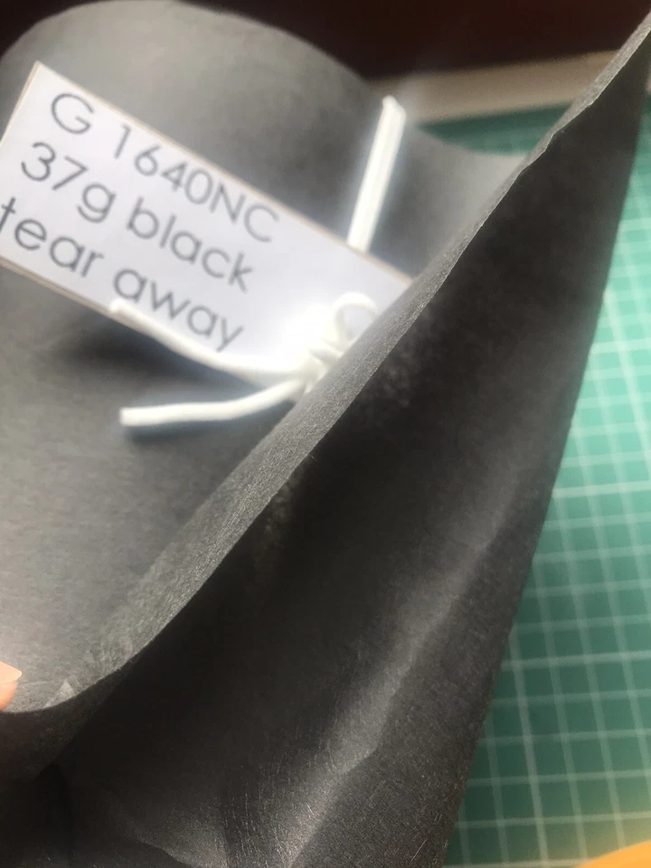 STABILISER LIGHT EASY TEAR AWAY 37g  21cm 5M 10M 15M BACKING BLACK NONWOVEN UK - Image 2 of 4