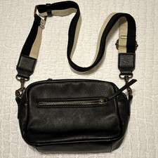 Universal Thread Purse Black Faux Leather Clu...