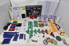 Huge Lot of Elenco Electronic Snap Circuits 130+ Pieces (Extreme & Lights)