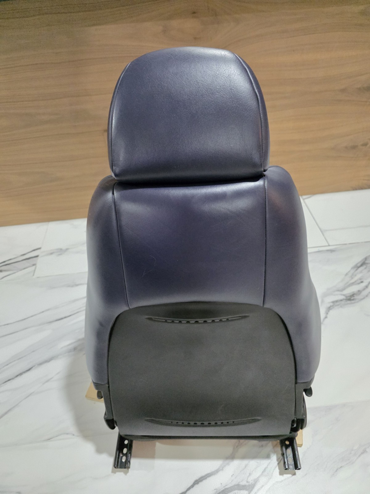 00-04 Aston Martin Recaro DB7 Passenger Seat - Navy And Cream