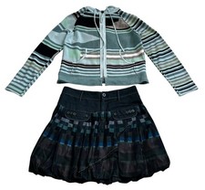 Ensemble jupe boule & gilet capuche rayé vert Marithé + François Girbaud