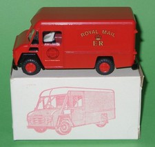 Lion Car / 49 Commer Walk-Thru Van 'Royal Mail' / Boxed