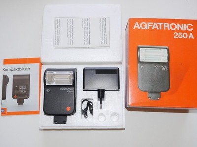 Agfa Agfatronic 250 A Blitzgerät  Aufsteckblitzgerät Blitz schwarz in OVP Top!