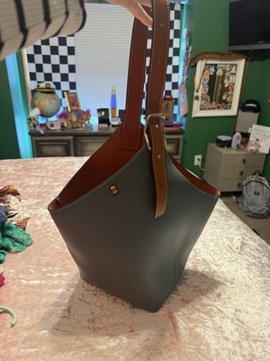 MDBM Maison de Beaute Marseille Cholet Medium Leather Bucket Bag Green Brown Two