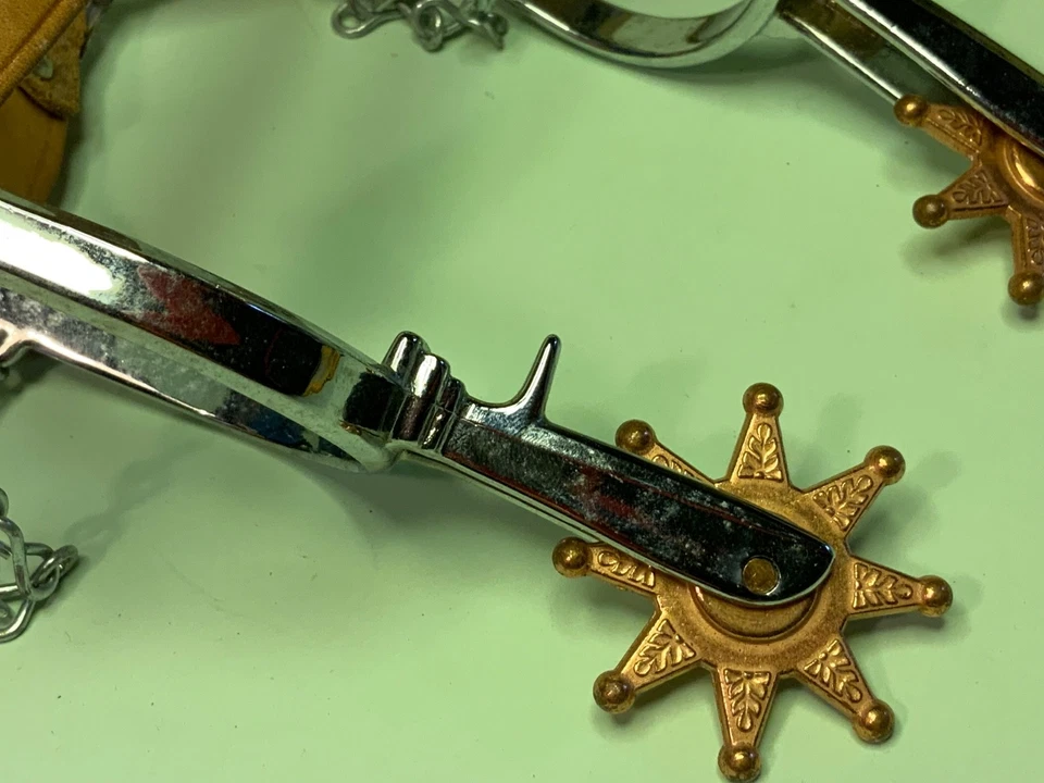 Estribo de caballo para niños Salvaje Oeste pistola honda vaquero montar cromo/cuero disfraz! Foto 4 de 4