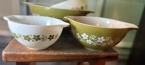 Set Of 4 Vintage Pyrex Spring Blossom Pattern, Cinderella Green Bowl Set, 1970s