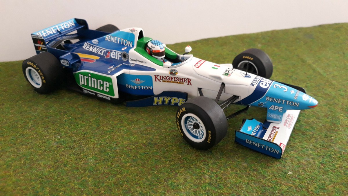 特価 MINICHAMPS (1/18) ベネトン B196 Minichamps 1:18 G. Berger Benetton Renault B196 #4 Showcar