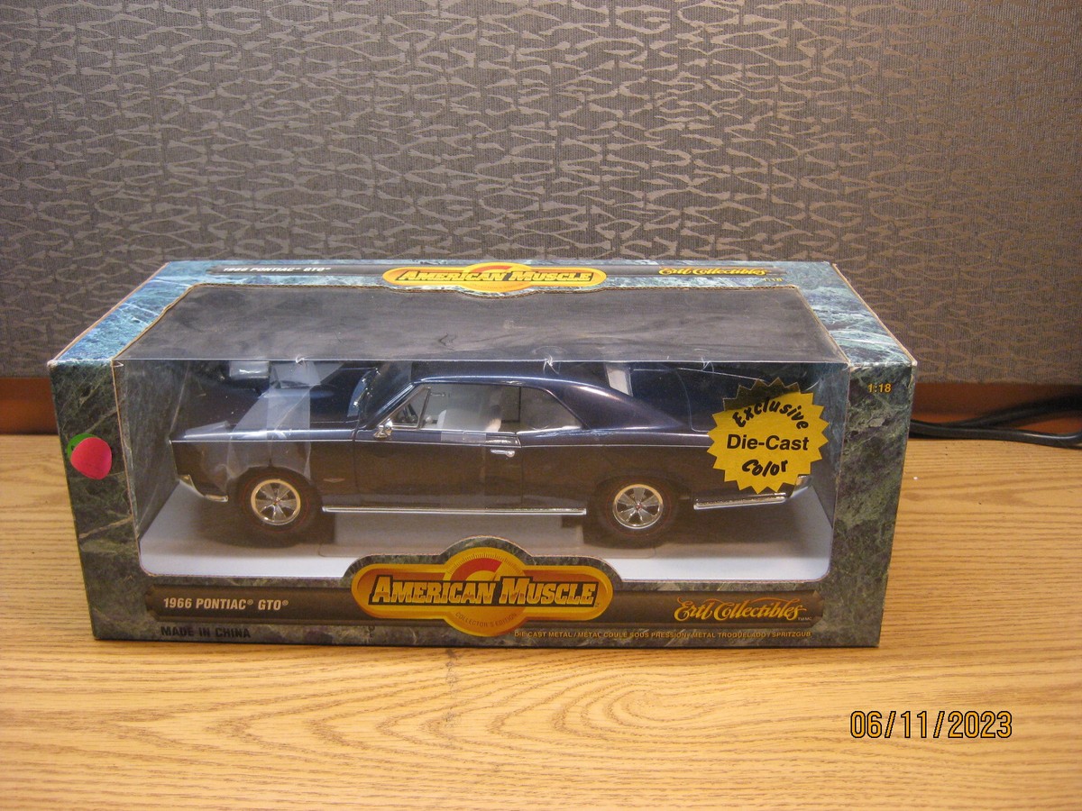 1/18 1966 PONTIAC GTO HARDTOP IN PURPLE BY ERTL/AMERICAN