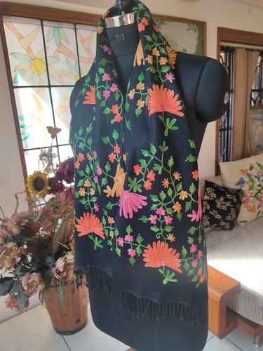 Sciarpa ricamo floreale Kashmir fatta a mano 100% sciarpe pashmina cashmere - Foto 14 di 35