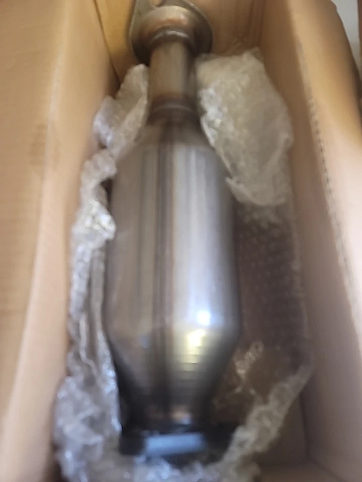 Conversor catalítico traseiro para 2009-2011 Chevrolet Aveo5/2009-2010 Pontiac G3 1.6L - Imagem 3 de 4