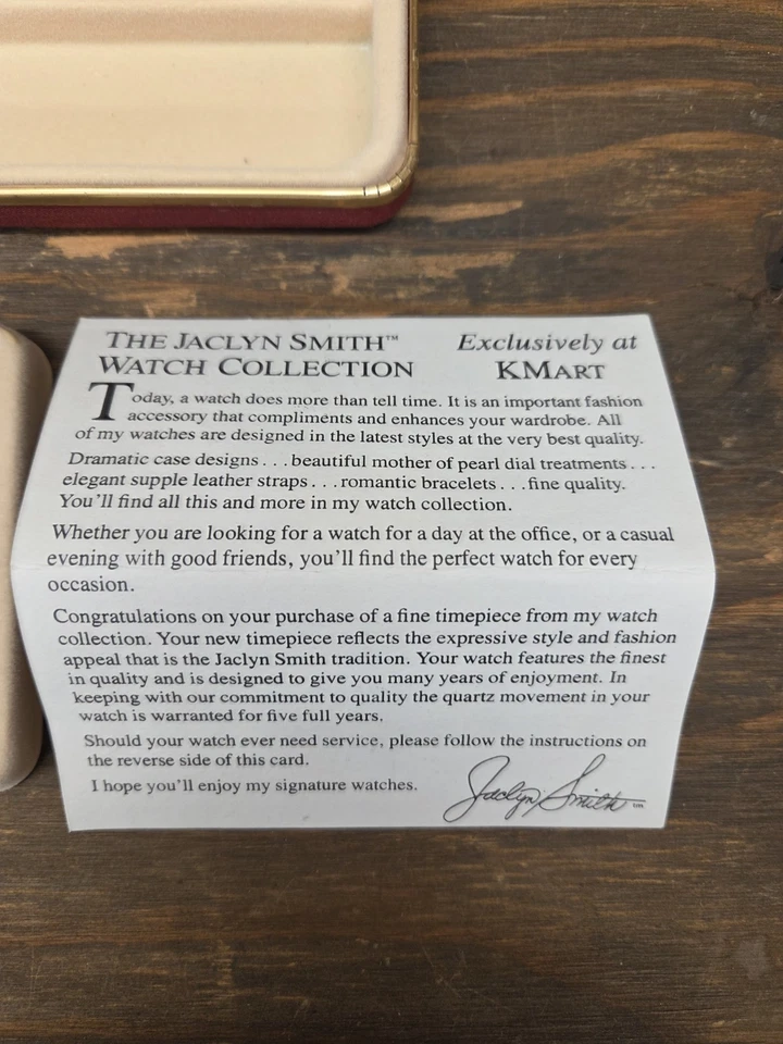 Reloj Jaclyn Smith De Colección con Joyero de Viaje Floral Correa de Cuero Intercambiable Foto 4 de 4