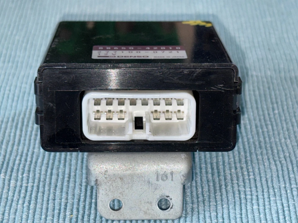 Стабилизатор охлаждения усилителя переменного тока 96-00 Toyota RAV4 88650-42010 OEM DENSO ЯПОНИЯ - Изображение 2 из 4