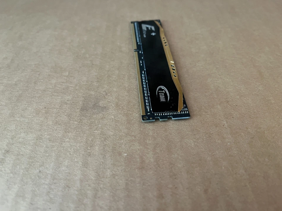 TEAM ELITE+ 8GB X1 DDR3 1600MHZ CL11 TPD38G1600HC11BK DIMM GAMING RAM J3-4(15) - Image 3 of 4