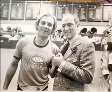 1979 GUY LAFLEUR PIERRE TRUDEAU NHL HOCKEY PHOTO CANADA PRIME MINISTER MONTREAL 