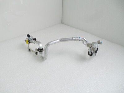 Maserati Levante 3.8 V8 Klimaleitung PIPE FROM EVAPOURATOR TO UNION 670033593