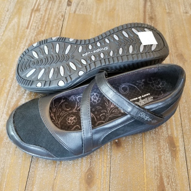 skechers mary jane wide